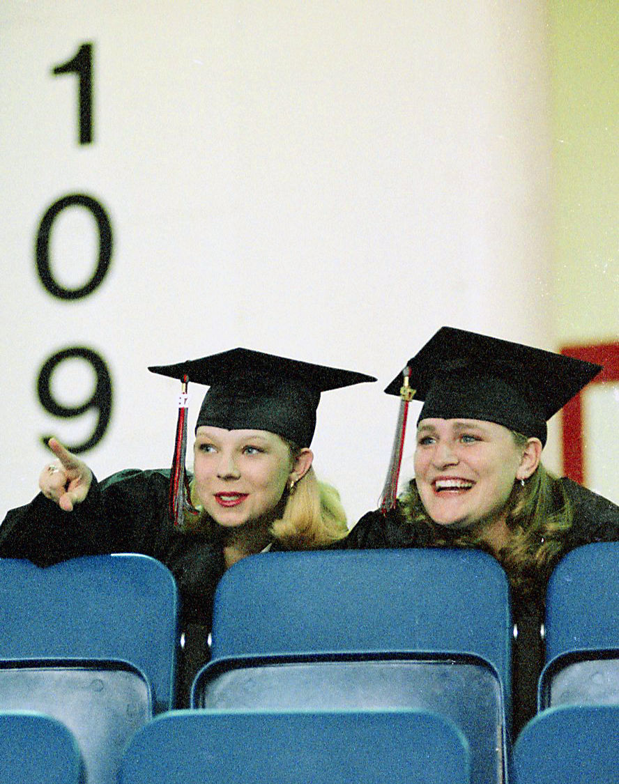 1997-06-08 Graduation.jpg